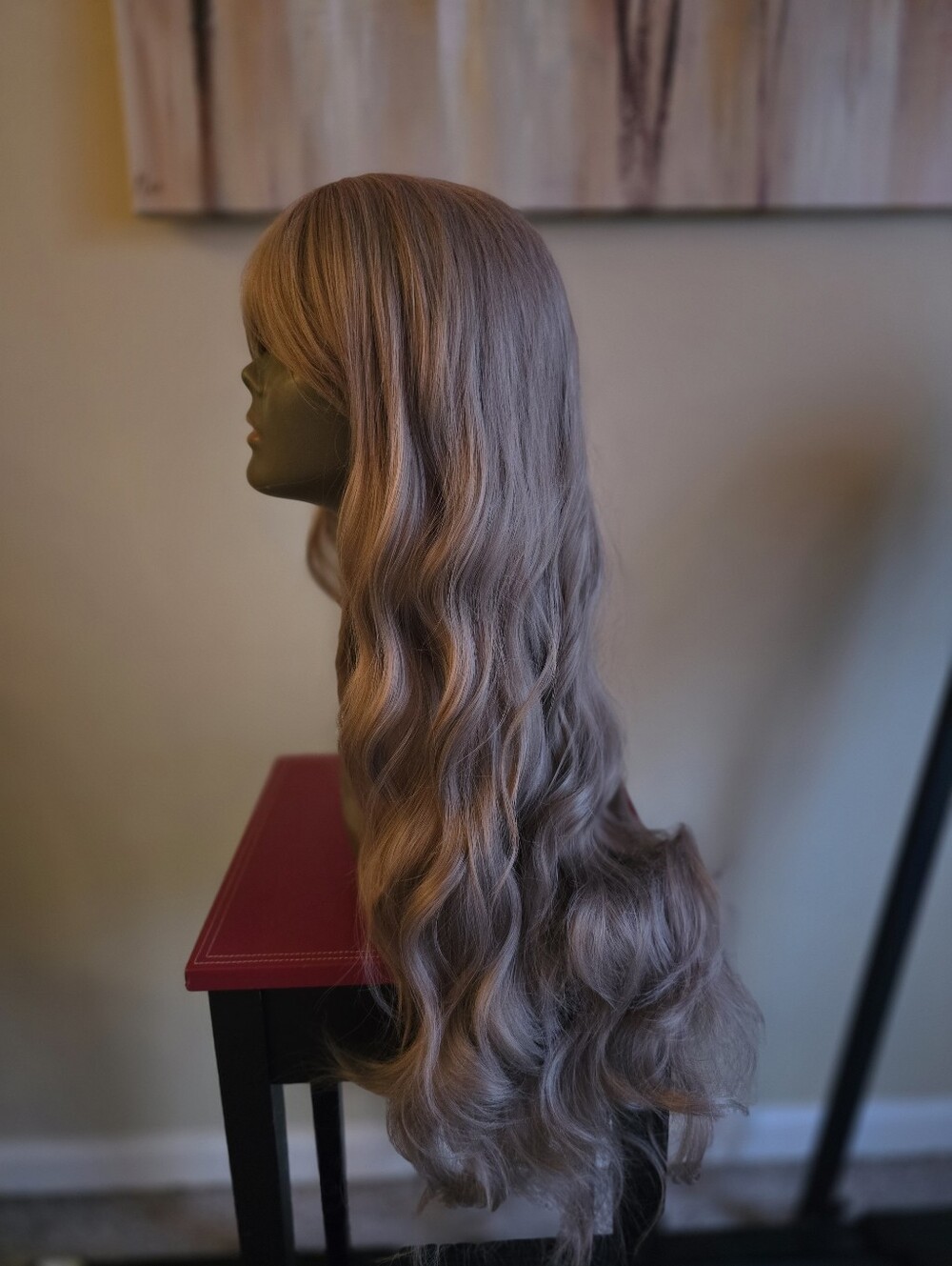 Golden Blonde Wavy 32" Wig NEW